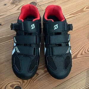 Peloton Cycling Shoes with clips, size 41